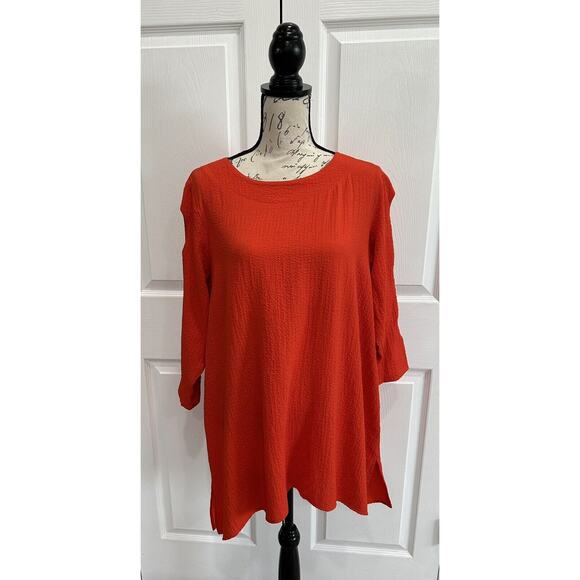 ALI MILES Red Asymmetric Cutout Sleeves Peekaboo Back Tunic Top Size Medium - Picture 1 of 6